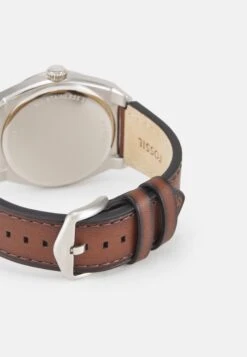 Fossil EVERETT - Watch - Silver-coloured -Stock X 794cb797c33d41deab720e3caa02da67