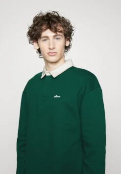 Mercer Amsterdam The Rugby Longsleeve - Sweatshirt - Dark Green -Stock X 799624888e274b7f8d5b8501df32628f