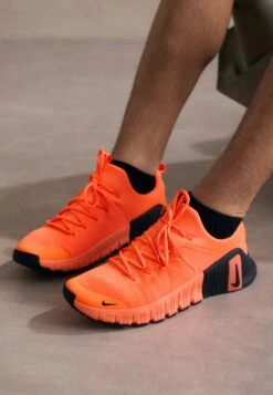 Nike Performance FREE METCON 6 - Training Shoe - Black/sail/university Red -Stock X 79bb647733144660b95afbbe417ca178