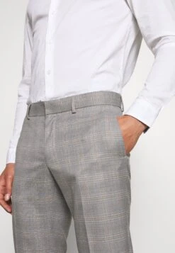 Check 3 Pieces Suit - Suit - Grey -Stock X 7a3b08b9ed83457e916e8606dd08530a