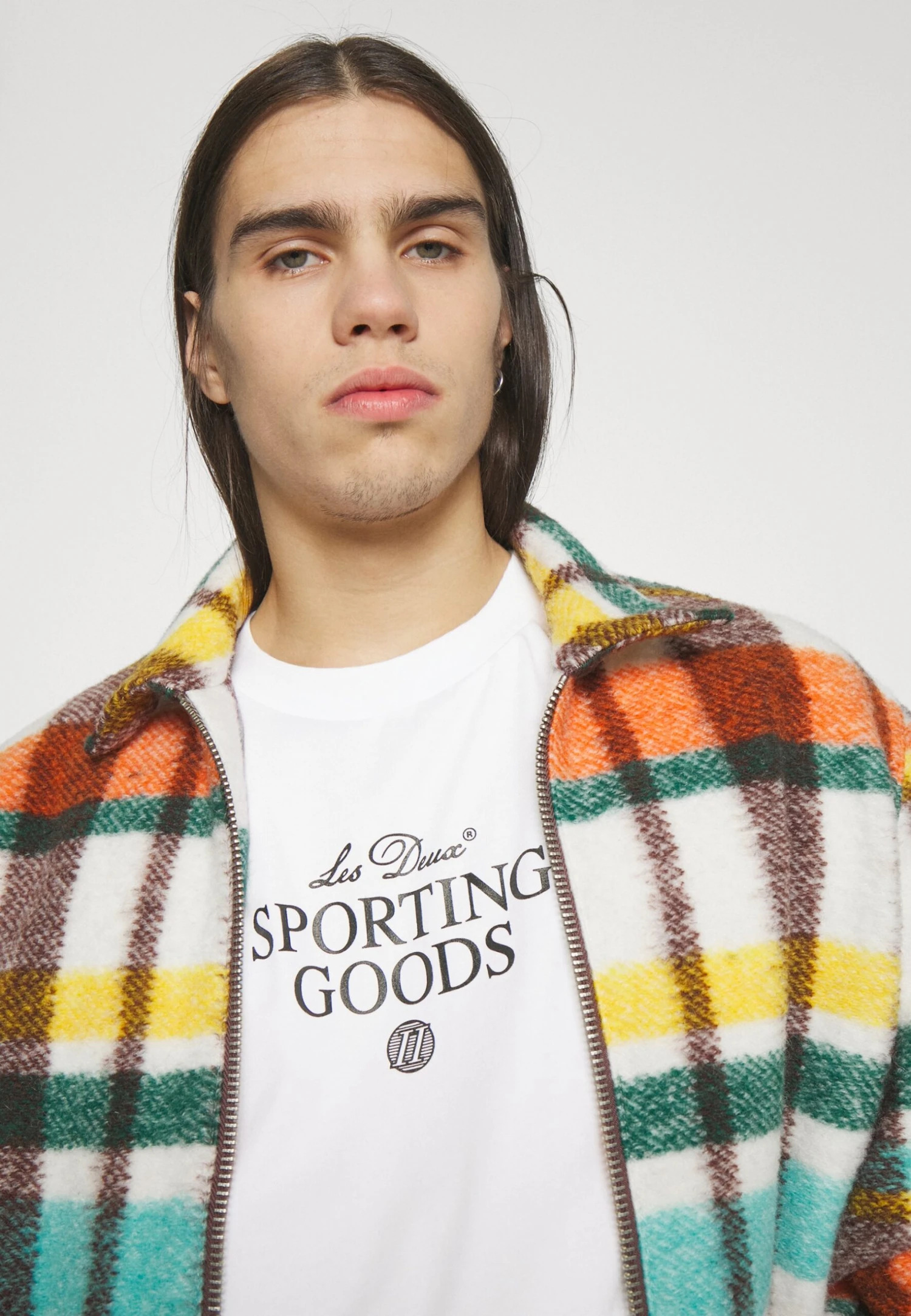 Les Deux Sporting Goods - Print T-Shirt - White/Black 6 Les Deux Sporting Goods - Print T-Shirt - White/Black - Image 4