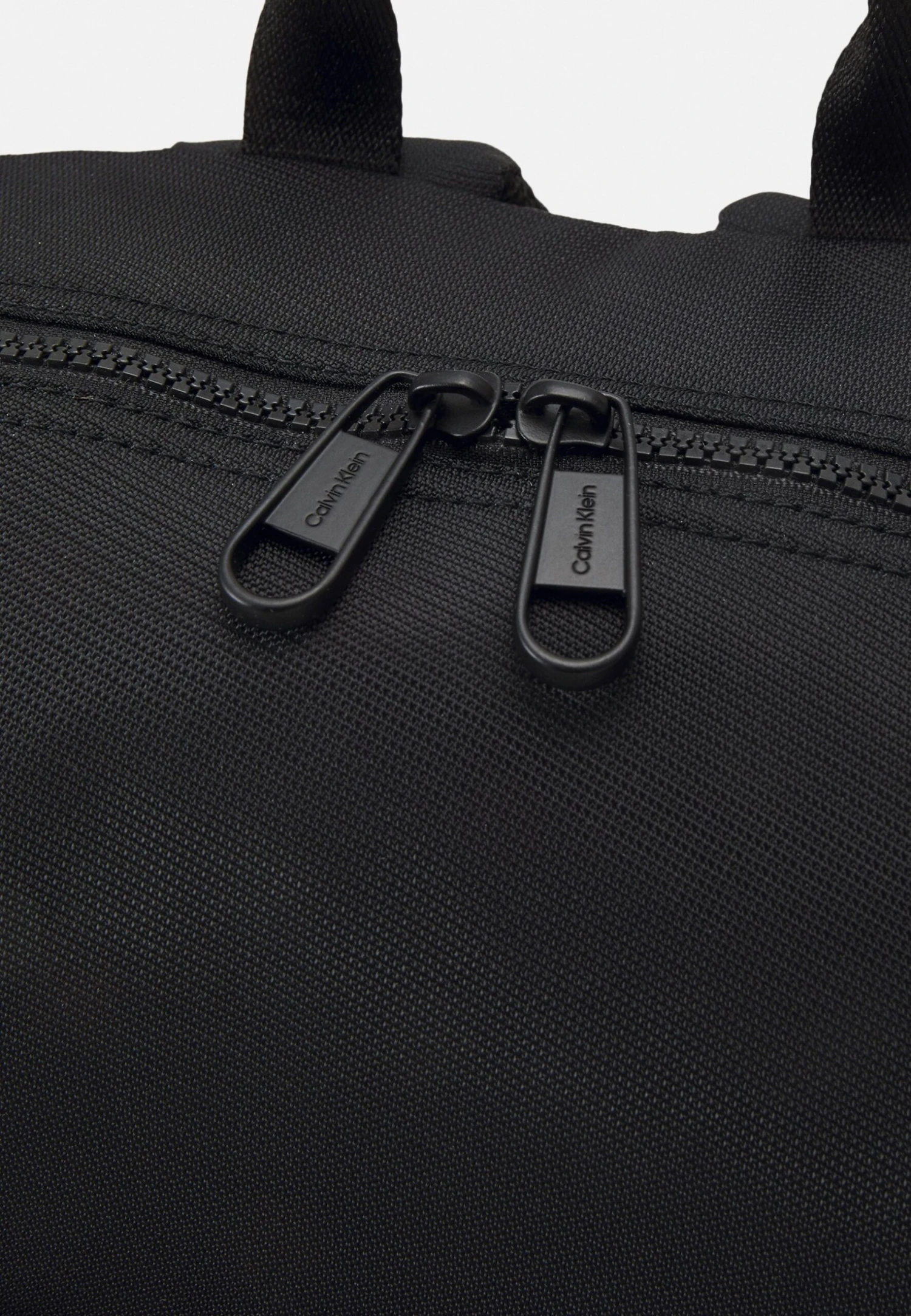 Calvin Klein Must Squared Unisex - Rucksack - Black 6 Calvin Klein Must Squared Unisex - Rucksack - Black - Image 4