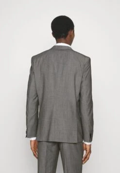 Hugo Arti Hesten - Suit - Open Grey -Stock X 7eefb873758e41768aae3655b467c2b7