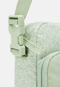 Nike Sportswear Heritage Unisex - Across Body Bag - Honeydew/Honeydew/Oil Green -Stock X 7fcc7056b8fe4a1787064dcd259b54e1