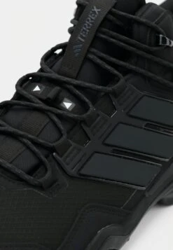 Adidas TERREX SKYCHASER MID GTX - Hiking Shoes - Core Black/carbon -Stock X 7ff1babbfbf540a0a9678e53a9a61d04