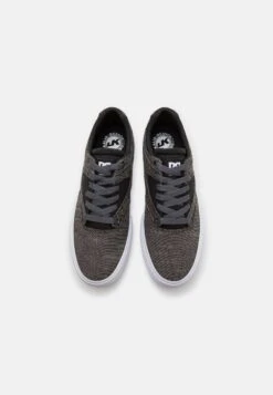 DC SHOES Kalis Vulc - Trainers - Chambray -Stock X 801e12dd0f614182a79be97f864c082d