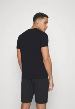 Pepe Jeans Undershirt - Black -Stock X 80672860a270419698d05c7f010af28a