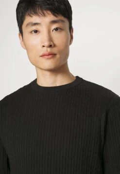 Selected Homme Slhberg Cable Crew Neck B Noos - Jumper - Black -Stock X 818a0c660e104866907ff49b46ce645e