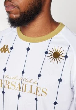 FC VERSAILLES AWAY REPLICA JERSEY - Football Shirt - White/gold -Stock X 819c24a510e442e49c1dfc103da5e809