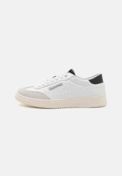 Valentino SATURNO - Trainers - White/ice -Stock X 81d2e567a6894aff9bd600a1dd1c908a