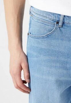 Wrangler Redding - Relaxed Fit Jeans - This Time -Stock X 81e13e8291ea4d4bbf5c41490201a091