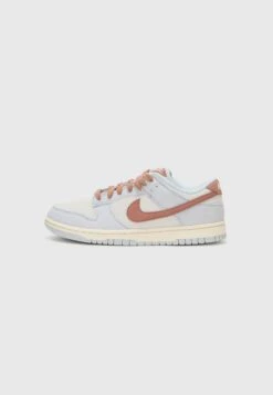 Nike Sportswear DUNK LOW RETRO - Trainers - Pure Platinum/fossil Rose/phantom/pale Ivory