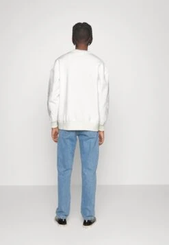 Han Kjøbenhavn Bulky Crew - Sweatshirt - Off White -Stock X 825b8245cde848d7ace0e3343413777a