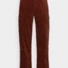 WEEKDAY Joel Relaxed- Cargo Trousers - Dark Red/Brown -Stock X 82d8ff8a1da54e4086e91a254bd19e55