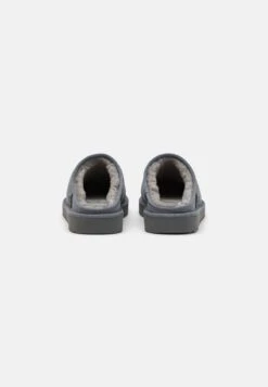 Ugg Classic- Mules - Grey 10 Ugg Classic- Mules - Grey -Stock X 834511bead9e424ab22ed3921997986f