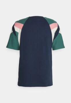 Kaotiko Joss Unisex - Print T-Shirt - Navy/Forest/Fuxia/Ivory -Stock X 840d3c30d1f84a4aa21c6cf4333a6bb1
