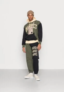 MARKET Colorblock Hoodie - Hoodie - Navy And Pine -Stock X 844288957c304b89894a84ca80269408