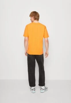 Replay Print T-Shirt - Orange -Stock X 8549ef0bd209457aa6e40f476ea77ed6