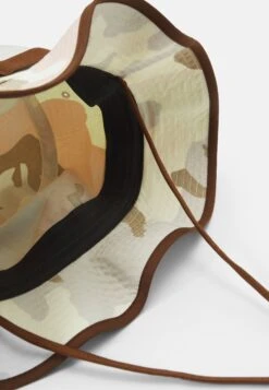 Nike Performance Apex Bucket Camo Unisex - Hat - Coconut Milk/Cacao Wow/Black -Stock X 859b73c2f16d41618dfc010e635b44b9