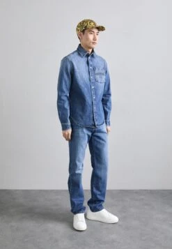 Versace BASEBALL ART GORDOLA BAROCO - Cap - Black/gold -Stock X 862c84038b37410aafa224d0bf5846ab