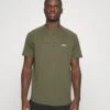 ICANIWILL Stride Men - Sports T-Shirt - Dark Green -Stock X 86d65f6738cf49ffb3928d65907b17b0