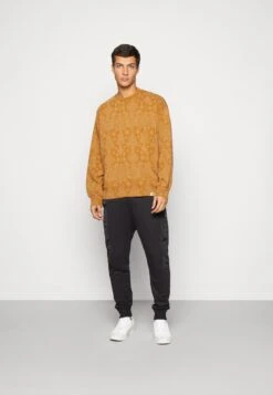 CARLO COLUCCI Joggerpants Unisex - Tracksuit Bottoms - Black -Stock X 8757f160e42e4d4aa5a9a9fc9466d470