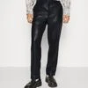 Han Kjøbenhavn Single Suit Trousers - Leather Trousers - Black -Stock X 877ab53bb301449daf9e6397de18c048