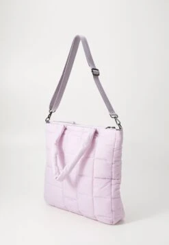 ARKK Copenhagen ARKK PADDED LOGO UNISEX - Tote Bag - Lavendar -Stock X 87d22083cf1e4773824acd6550a7f91e