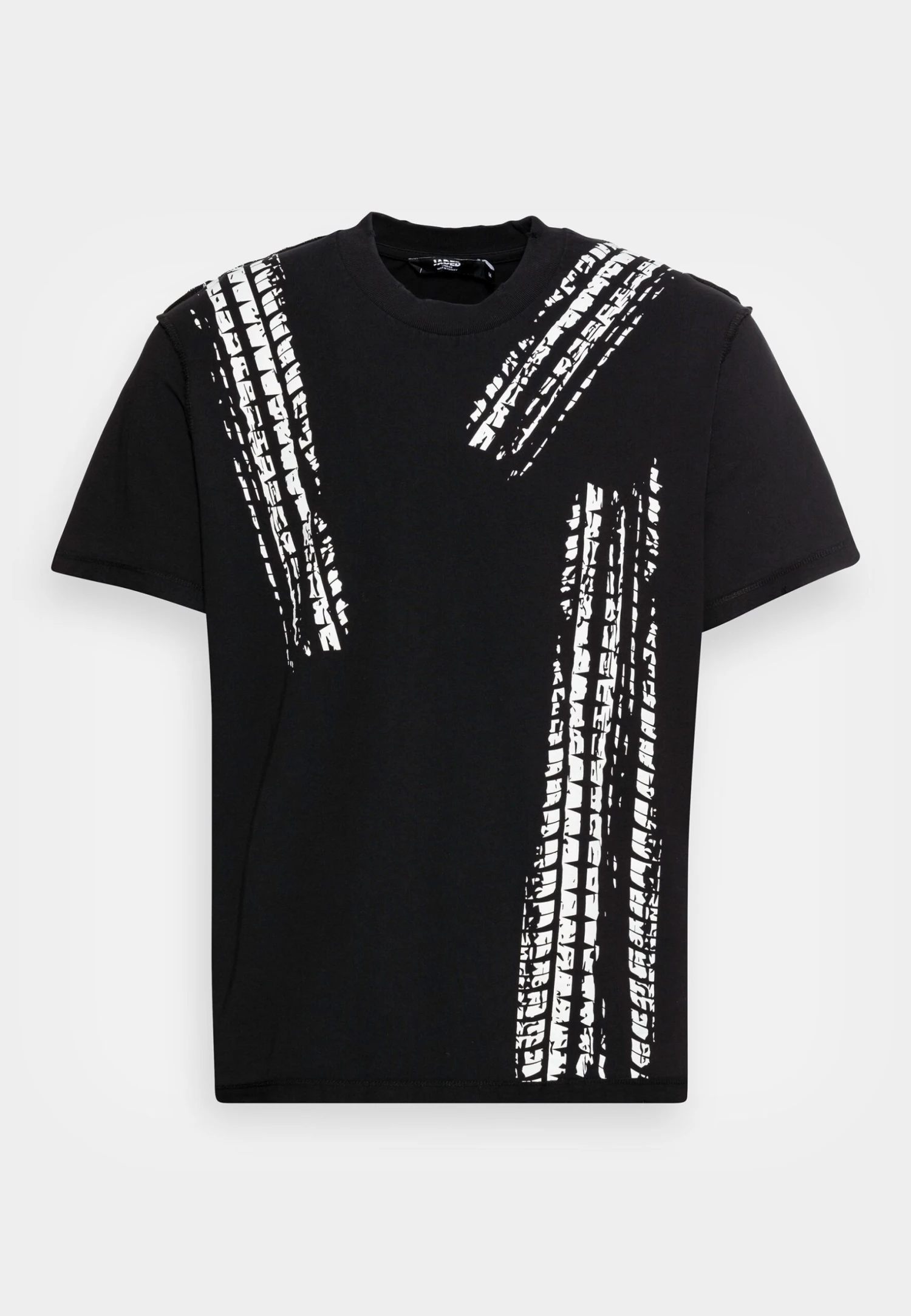 Jaded London Tyre Print - Print T-Shirt - Black 6 Jaded London Tyre Print - Print T-Shirt - Black - Image 4