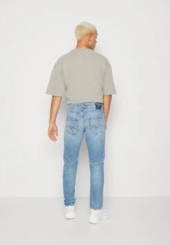 Replay Mickym Pants Broken Edge - Jeans Tapered Fit - Light Blue -Stock X 88cca7908def4efa9b33323e66b88537