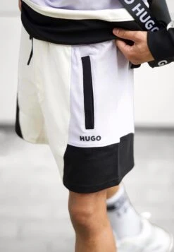 Hugo Dalvador - Shorts - Black