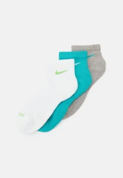 Nike Performance EVERYDAY PLUS CUSH ANKLE UNISEX 3 PACK - Sports Socks - University Red/white/deep Royal Blue -Stock X 8981a55731954dc1928f1d3244ac8748