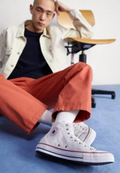 Converse Chuck Taylor All Star Hi - High-Top Trainers - White -Stock X 89cea4ec52fd4c1fb154e416260af5a2