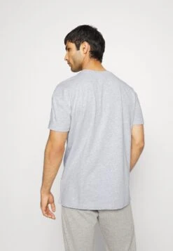 Kappa Veer - Basic T-Shirt - High-Rise Melange -Stock X 8a70b68505b0444081e5f4ef1d3545dd