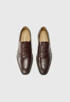 Calvin Klein OXFORD - Smart Lace-ups - Bordeaux/black -Stock X 8aa73ba7a92344bdaee2cda2330d00ca