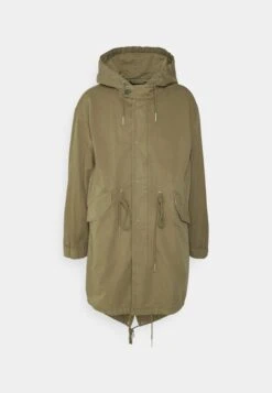 DRYKORN Menito - Parka - Green -Stock X 8abdccd0fdef410e87326bda30e0bde7