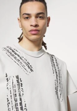 Jaded London Tyre- Print T-Shirt - White -Stock X 8b726c6bcaab40a4ac88d1385e8dd88f