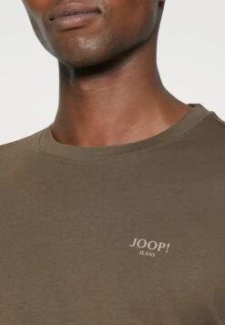 Joop Jeans Alphis - Basic T-Shirt - Dark Green -Stock X 8c232993f53049ba8fddc71f37360c73