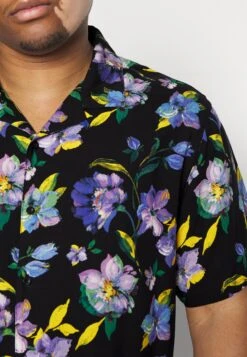 BRAVE SOUL Shirt - Black/Multi Clour Print -Stock X 8c44445963f3418096ea6323bffee4ee