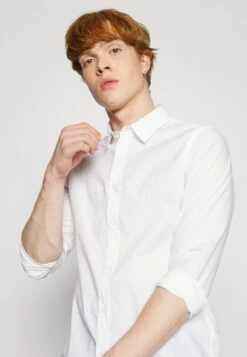 Scotch & Soda Essential Solid- Formal Shirt - White -Stock X 8cf6727643b14eb4bd8ba027a73caf82