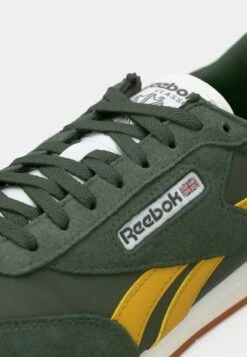 Reebok Classic CAMPIO XT UNISEX - Trainers - Grit Green/grit Gold-coloured -Stock X 8f859d524a144ce2b9ae4db62fe092e8