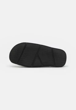 Havaianas Slide Classic Logomania Unisex - Pool Slides - Black -Stock X 8f9366e91ef5482eaf24f63767d213d3