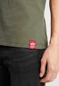 Alpha Industries Top - Dark Olive -Stock X 900551e3c8c945ab8bbfc1273120166d