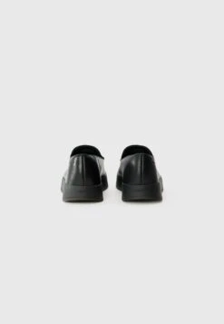 Calvin Klein HYBRID CUP - Slip-ons - Triple Black -Stock X 905f40f1825c4793bc413053f2d450e5