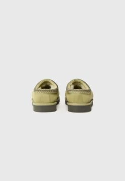 Ugg TASMAN II - Slippers - Muted Brass/magnolia Leaf -Stock X 90cbbbf5f78a469393fc224042d24ba2