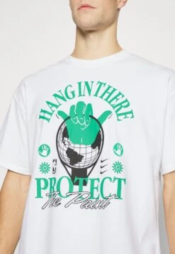 Nike Performance Nba Team- Print T-Shirt - White -Stock X 9139f6f40fe44ddfb9d097bdc10ca846