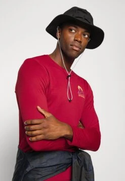 Patagonia Cap Cool Daily Graphic - Long Sleeved Top - Slow Going/Wax Red -Stock X 91ea7254ea8f4409906509f3f1a2b04c