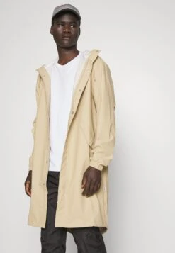 Rains Fishtail Unisex - Waterproof Jacket - Sand 14 Rains Fishtail Unisex - Waterproof Jacket - Sand -Stock X 921d67e1d42543fe906894df6a8dce0c