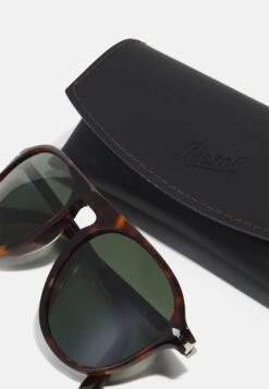 Persol Unisex - Sunglasses - Havana/Green -Stock X 928cdb26d4ad428eb7461c449a5ef9a8