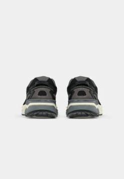 Replay RIFF RUNNER OP4 - Trainers - Black -Stock X 9308b9de1d594f0197e0d61f40047458
